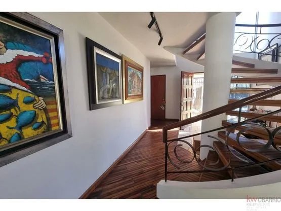 Se vende casa en La Alameda