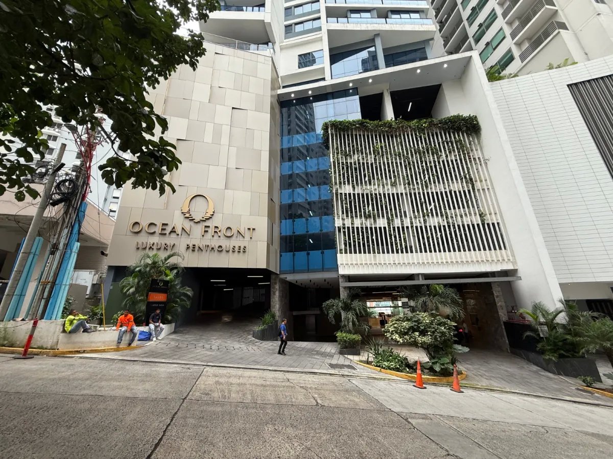 Venta de Penthouse en Ocean Front Luxury Penthouses Punta Patilla