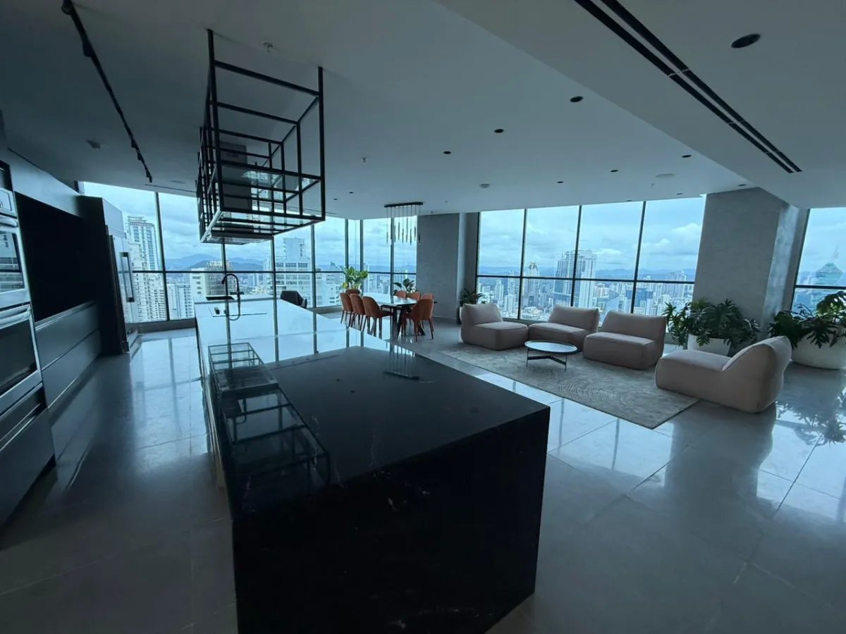Venta de Apartamento en Ocean Front Luxury Penthouses