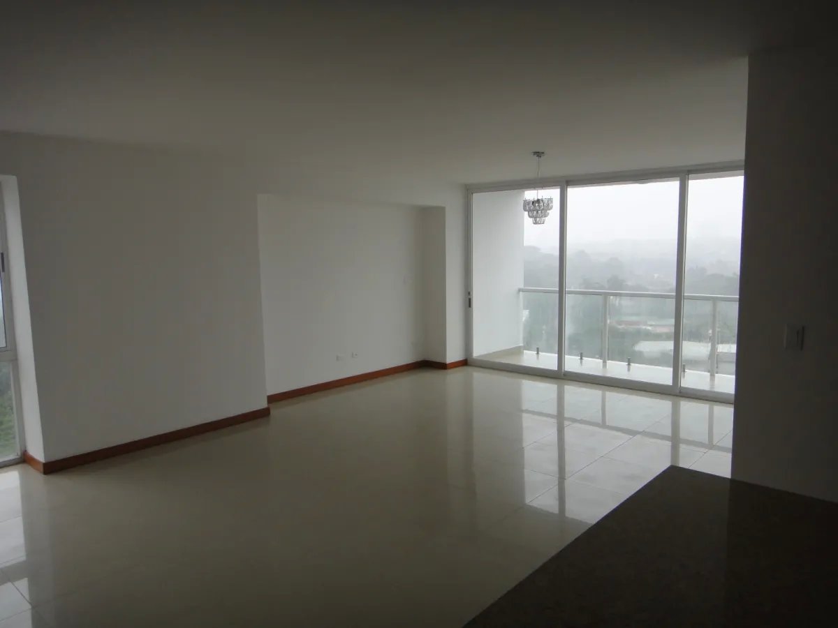 VENTA GANGA  APARTAMENTO PH BAHIA DELL GOLF