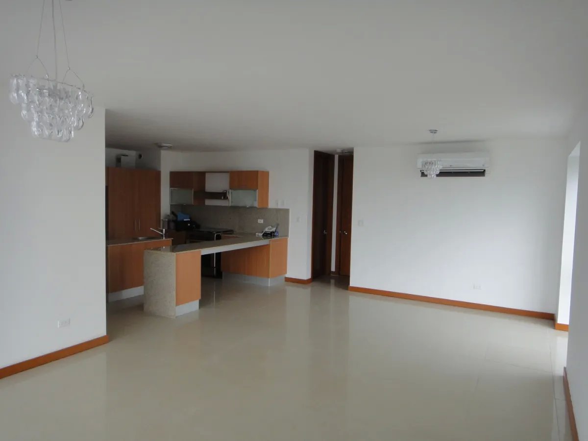 Apartment For Sale in Coco del Mar