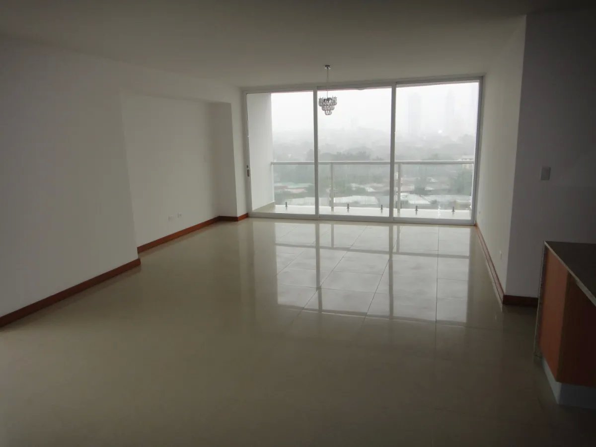Apartment For Sale in Coco del Mar