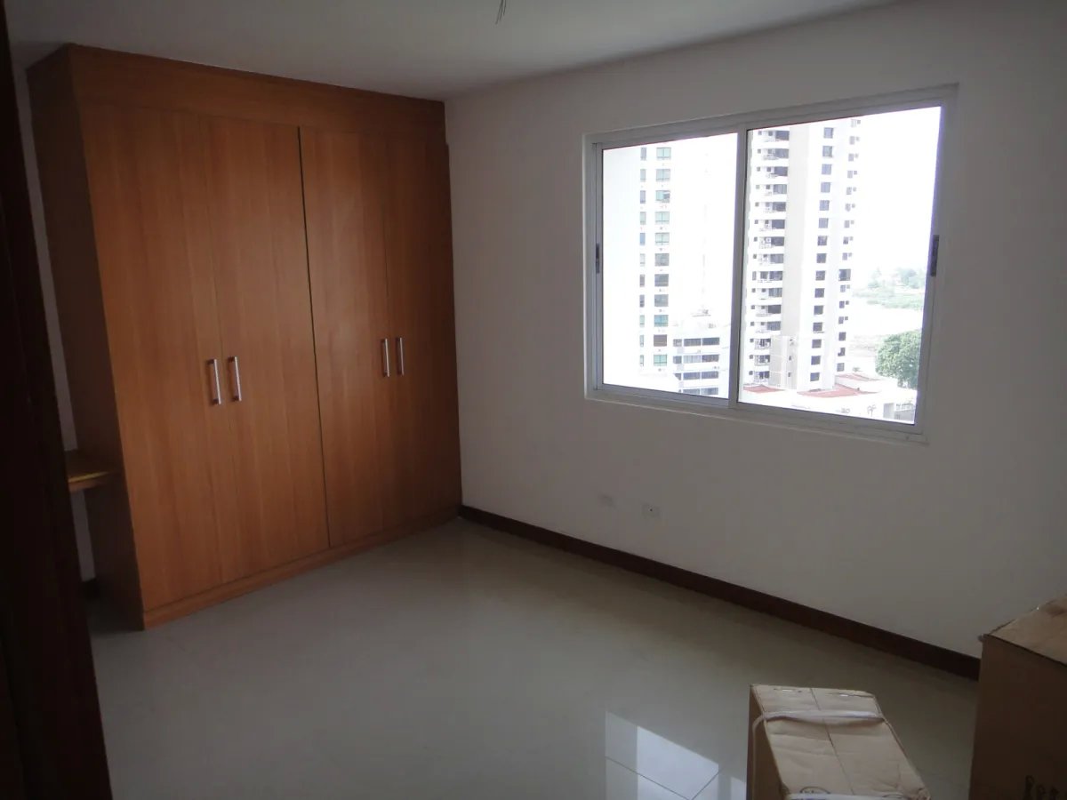 Apartment For Sale in Coco del Mar