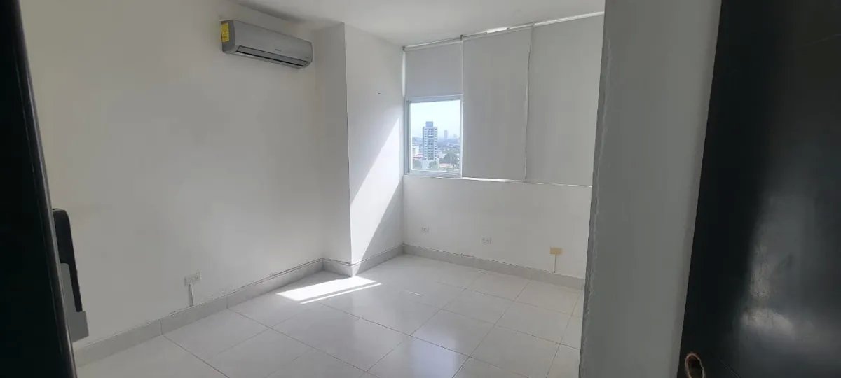 Apartment For Sale in BETHANIA