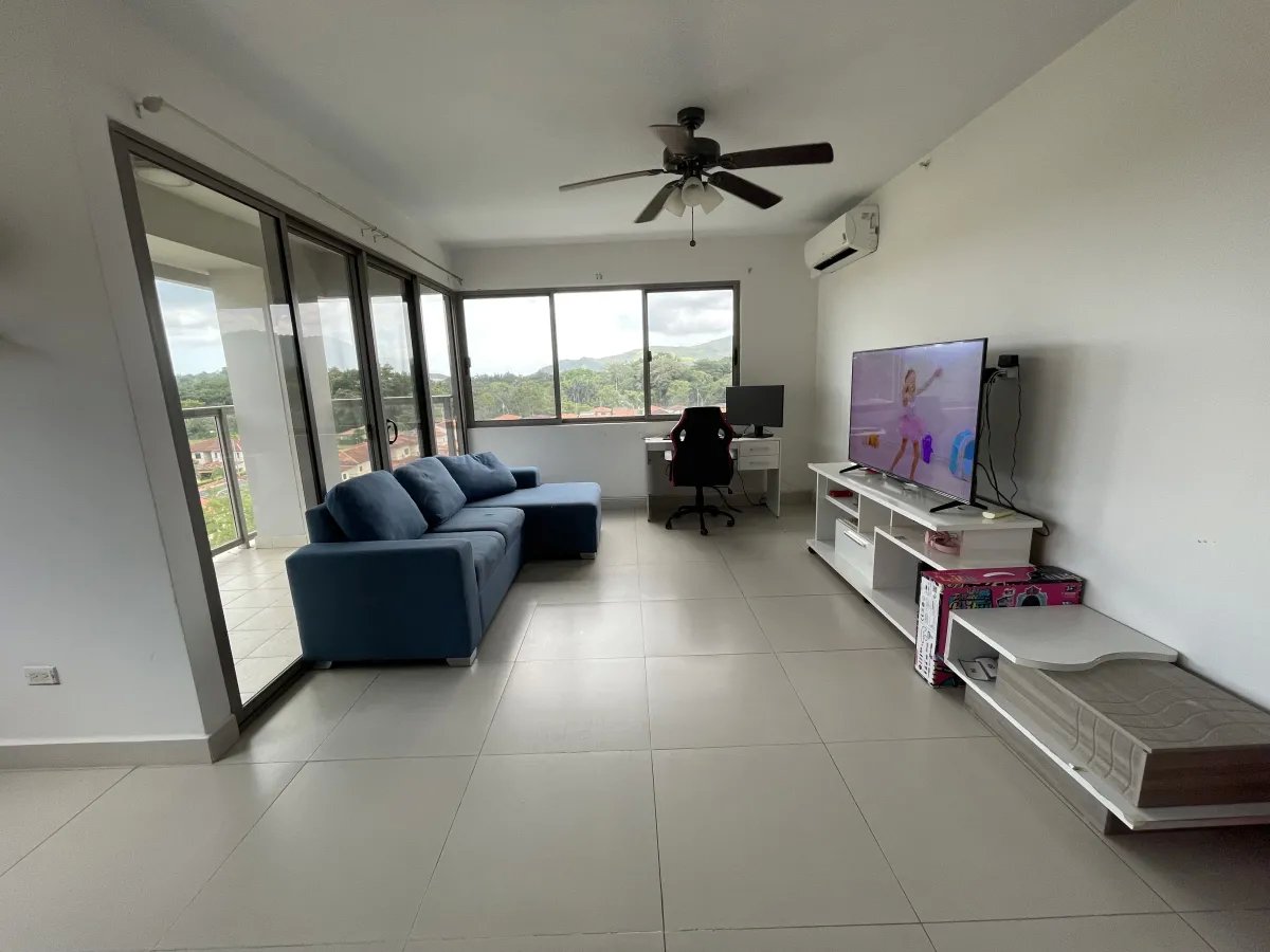 SE VENDE O SE ALQUILA