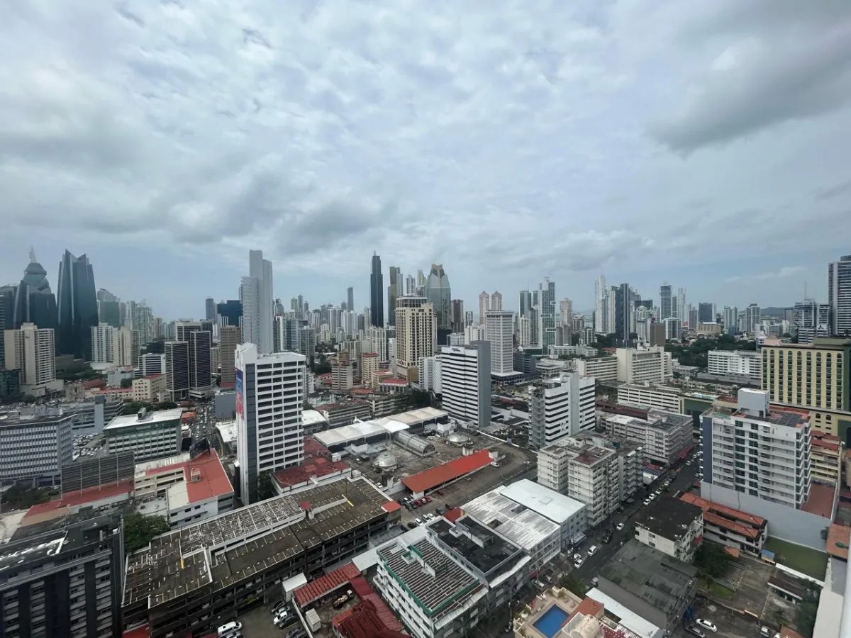 Apartment For Sale in EL CANGREJO
