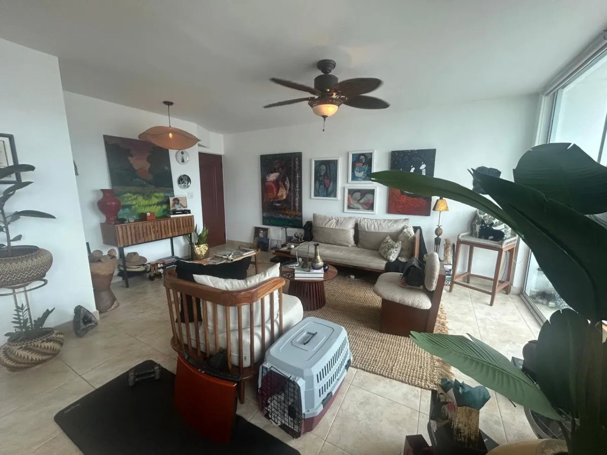 Apartment For Sale in EL CANGREJO