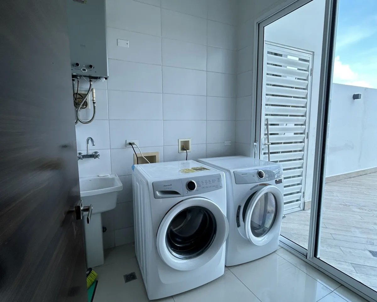 Apartment For Sale in Costa del Este