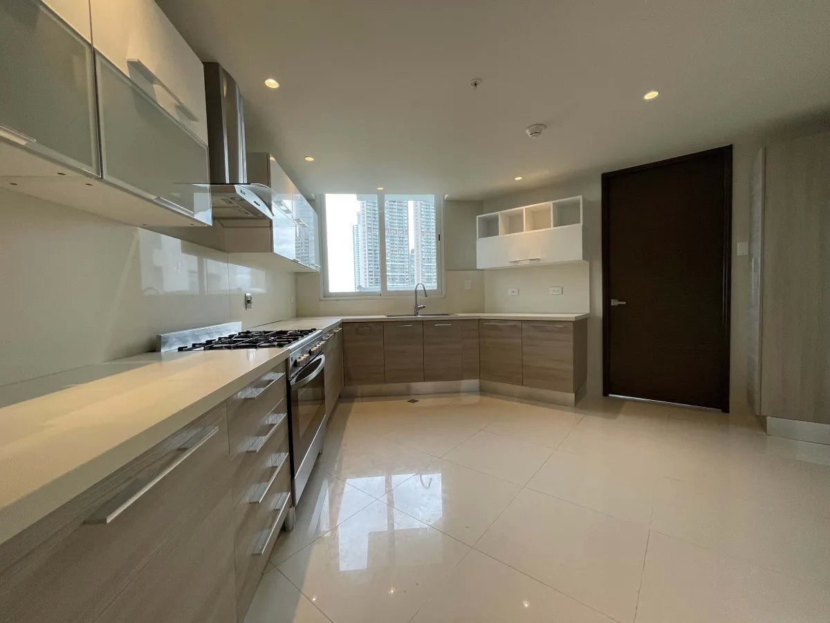 Apartment For Sale in Costa del Este