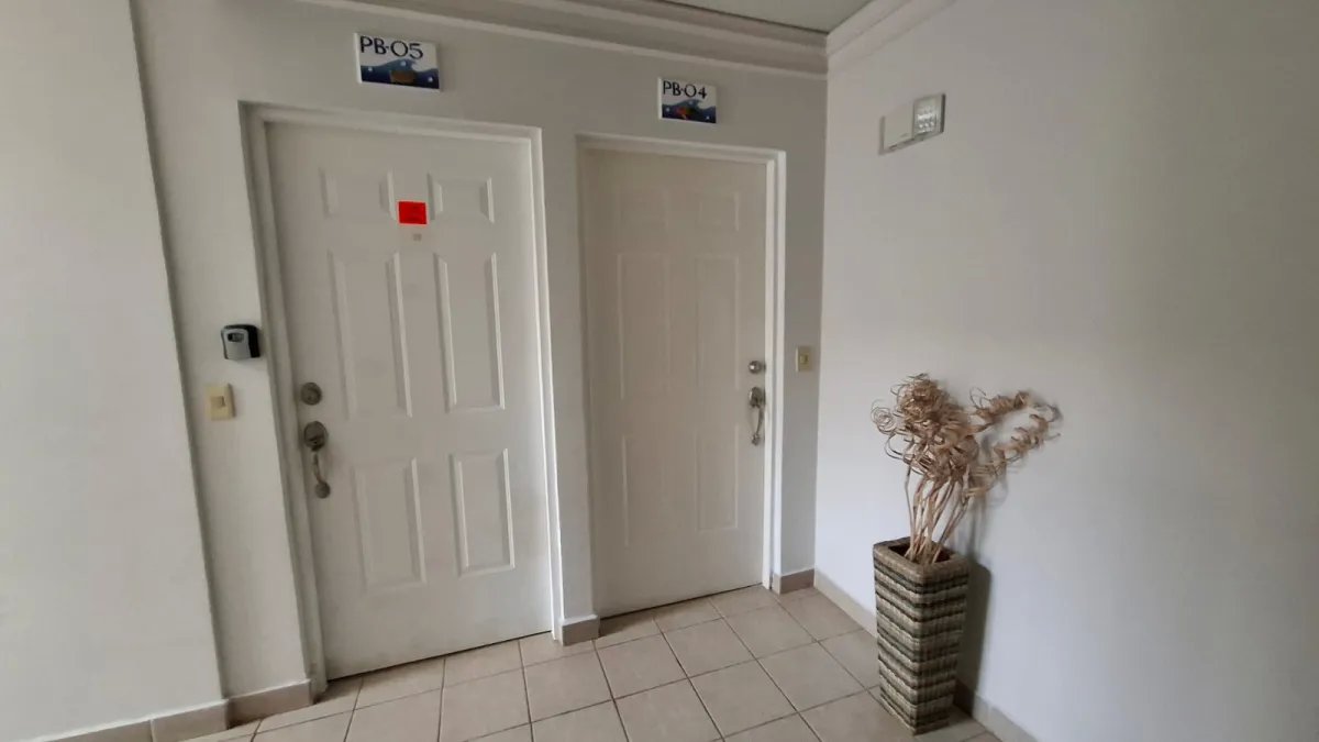 Venta de Apartamento en PH Altamarina, Playa Dorada