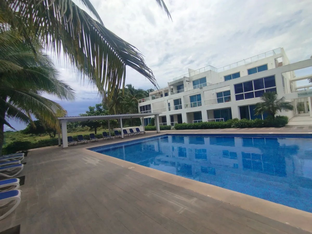 Se vende apartamento en Playa Blanca, Farallón, Coclé