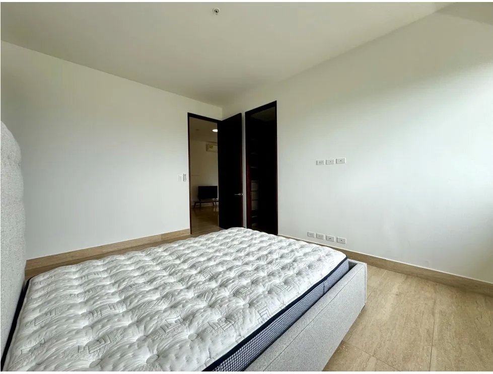 ALQUILER  Apartamento de Lujo en Solana, Santa María