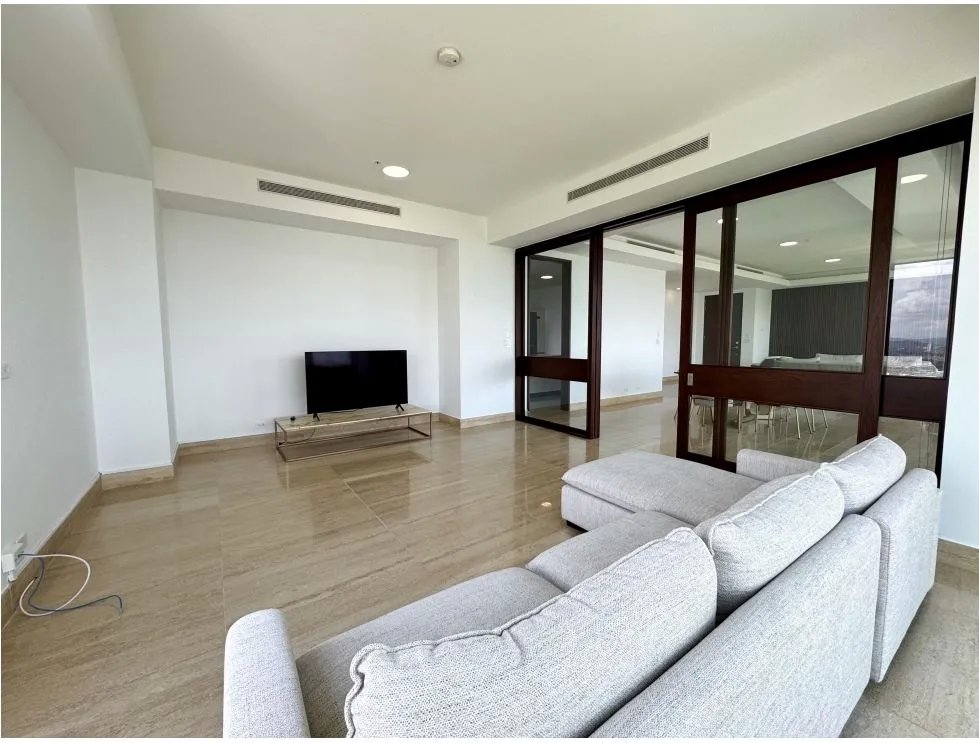 ALQUILER  Apartamento de Lujo en Solana, Santa María