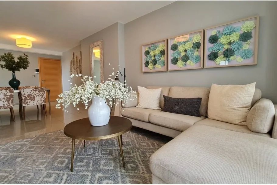 Se vende apartamento en PH Rokas, Condado Del Rey
