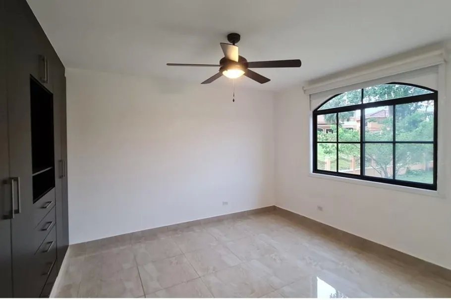 Se Vende Casa en PH Clayton Village, Clayton
