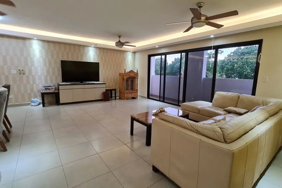 Condominium For Sale in Park Road