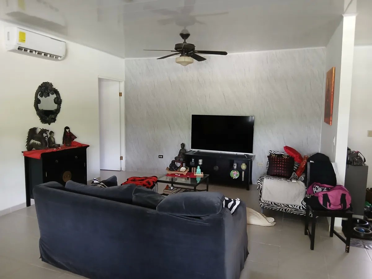 Well-organized, welcoming, and peacefully located finca