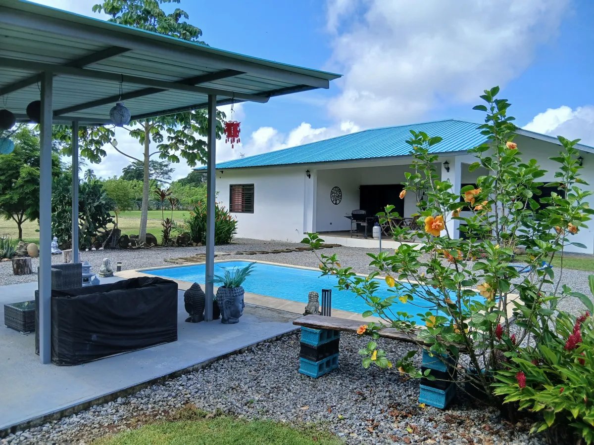 Farm For Sale in Las Lomas