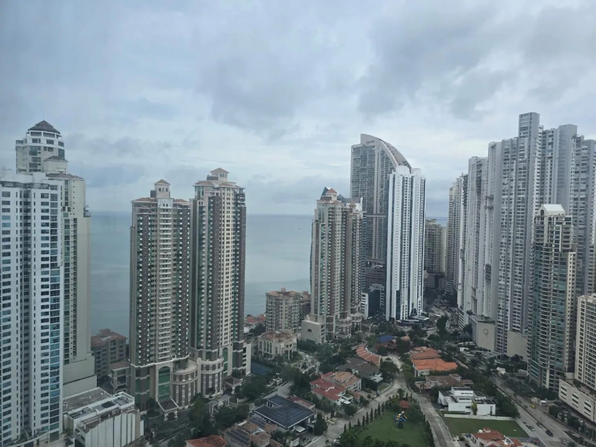 OFICINA EN VENTA  OBRA GRIS EN OCEANÍA BUSINESS PLAZA, TORRE 2000