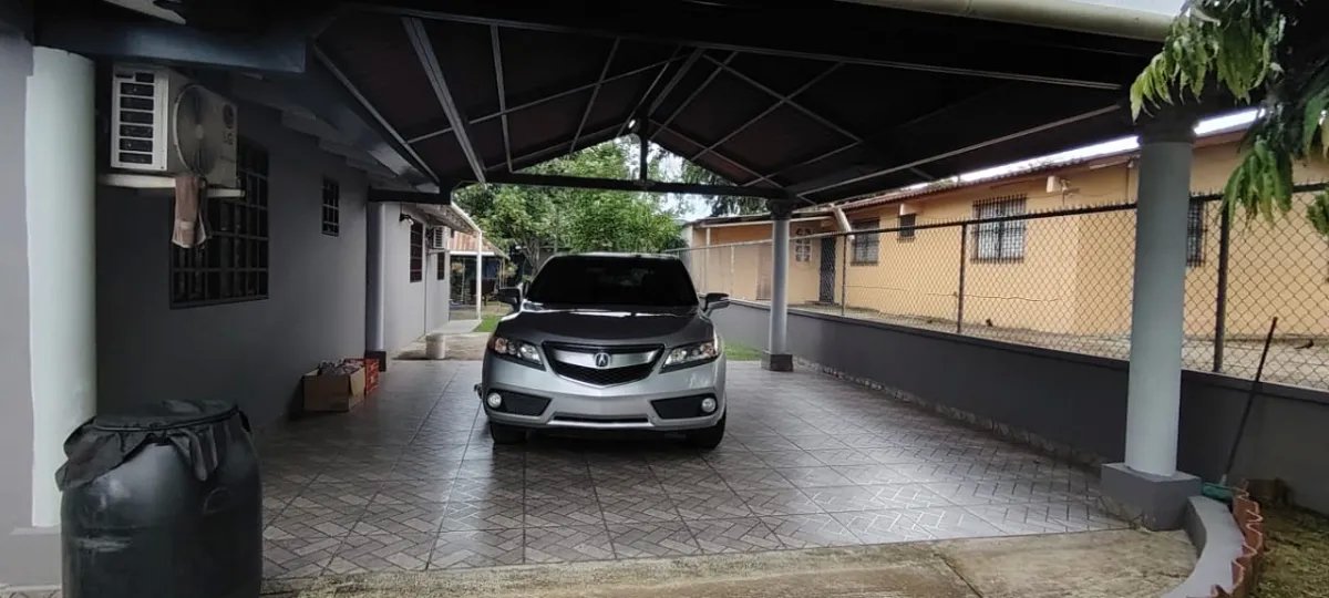 VENDO CASA EN ALTOS DE VACAMENTE