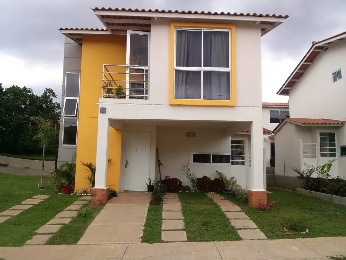 vendo Hermosa casa PH SANTILLANA