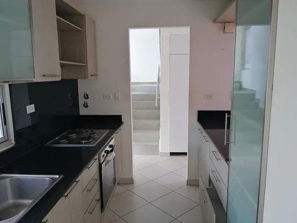 vendo Hermosa casa PH SANTILLANA