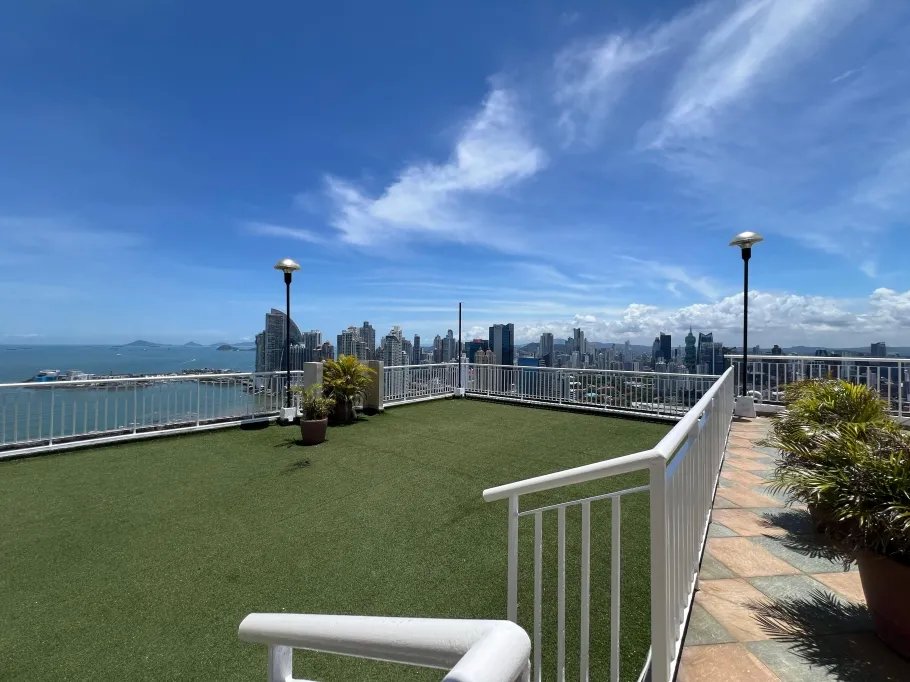 Apartamento en Venta o Alquiler  PH San Francisco Bay Via Israel