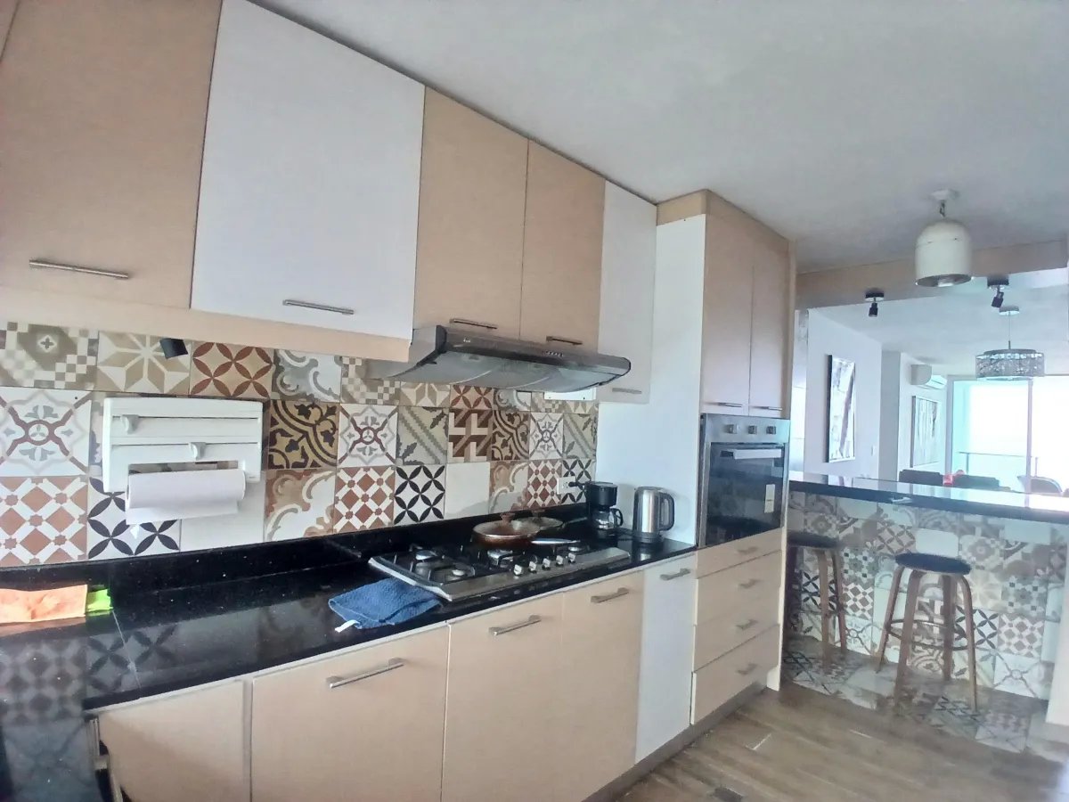 Apartment For Sale in San Francisco