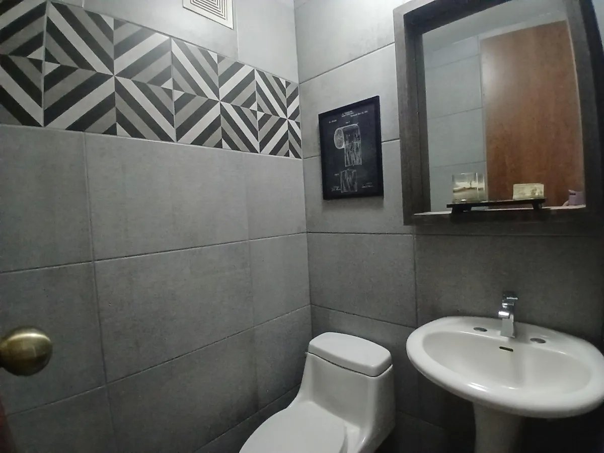 Apartment For Sale in San Francisco