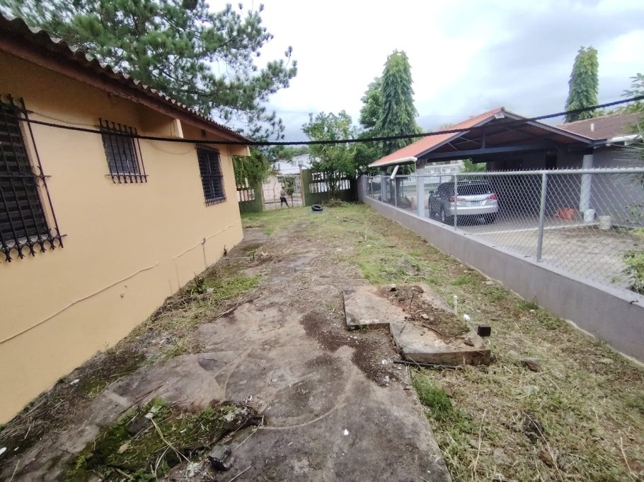 Vendo casa en Altos de Vacamonte