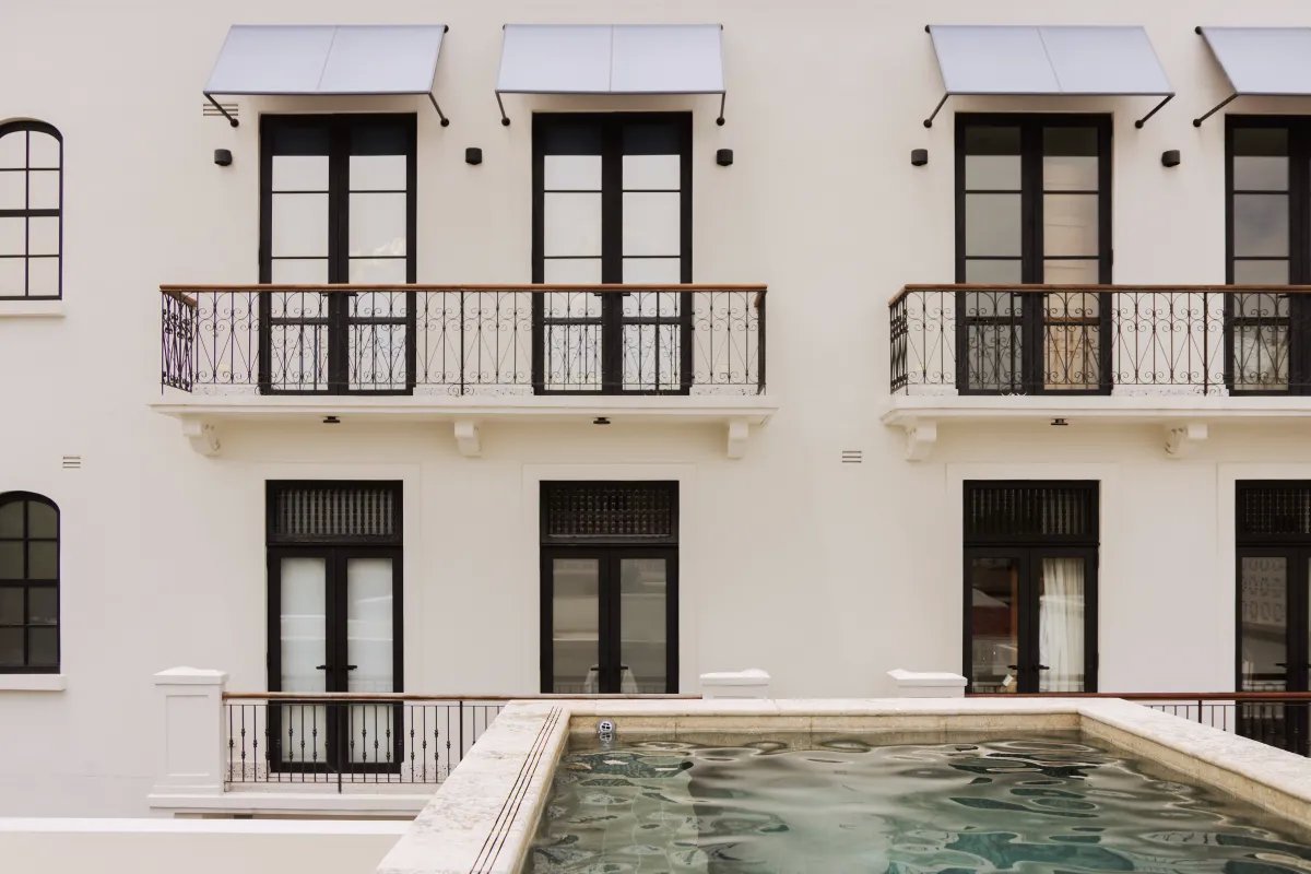 Single Family Detached For Sale in Avenida A
