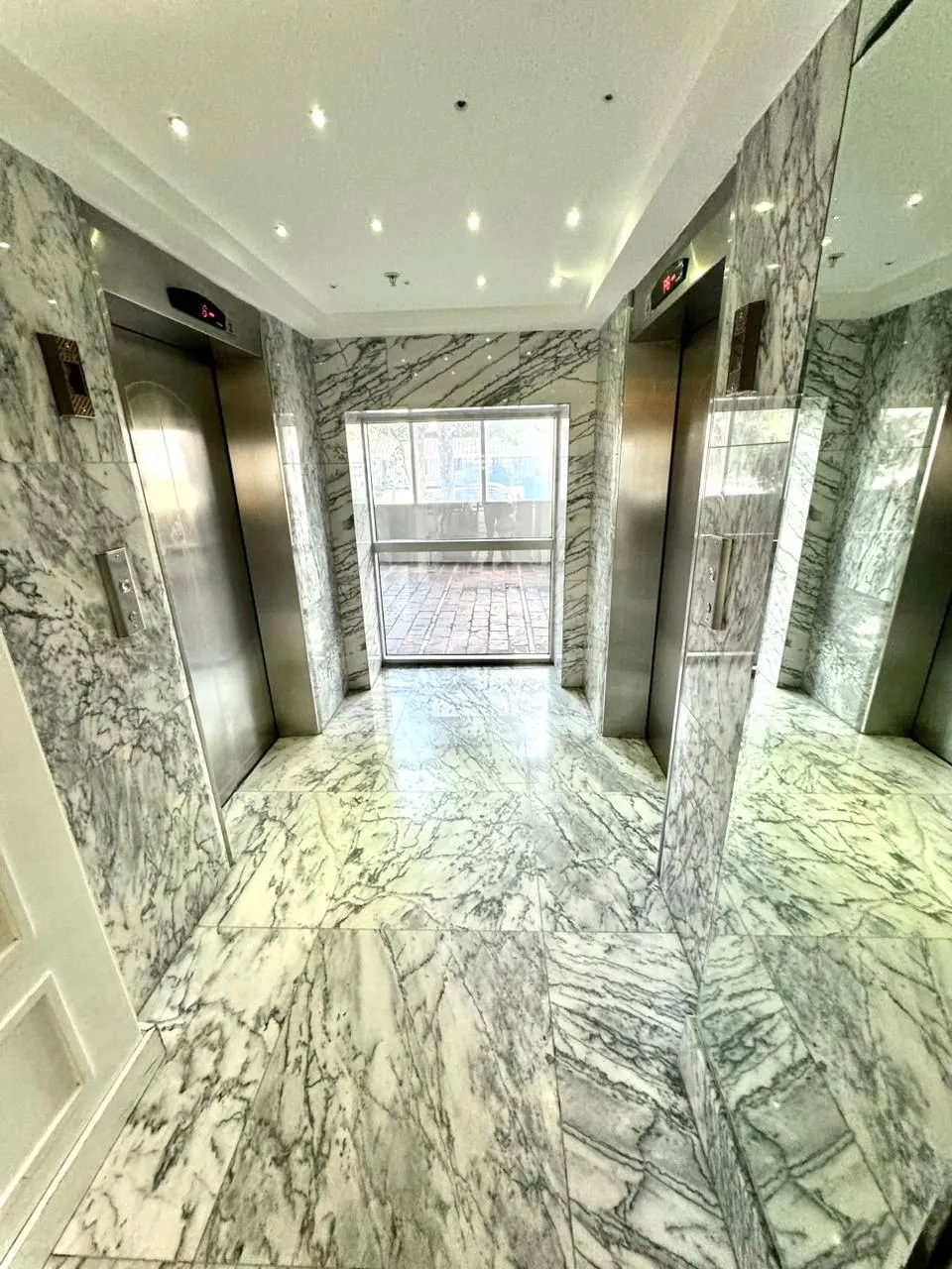 Venta de Apatamento amoblado en PH Rivage, Ave. Balboa