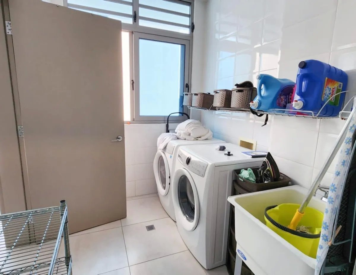 Venta de apartamento en Costa del este.