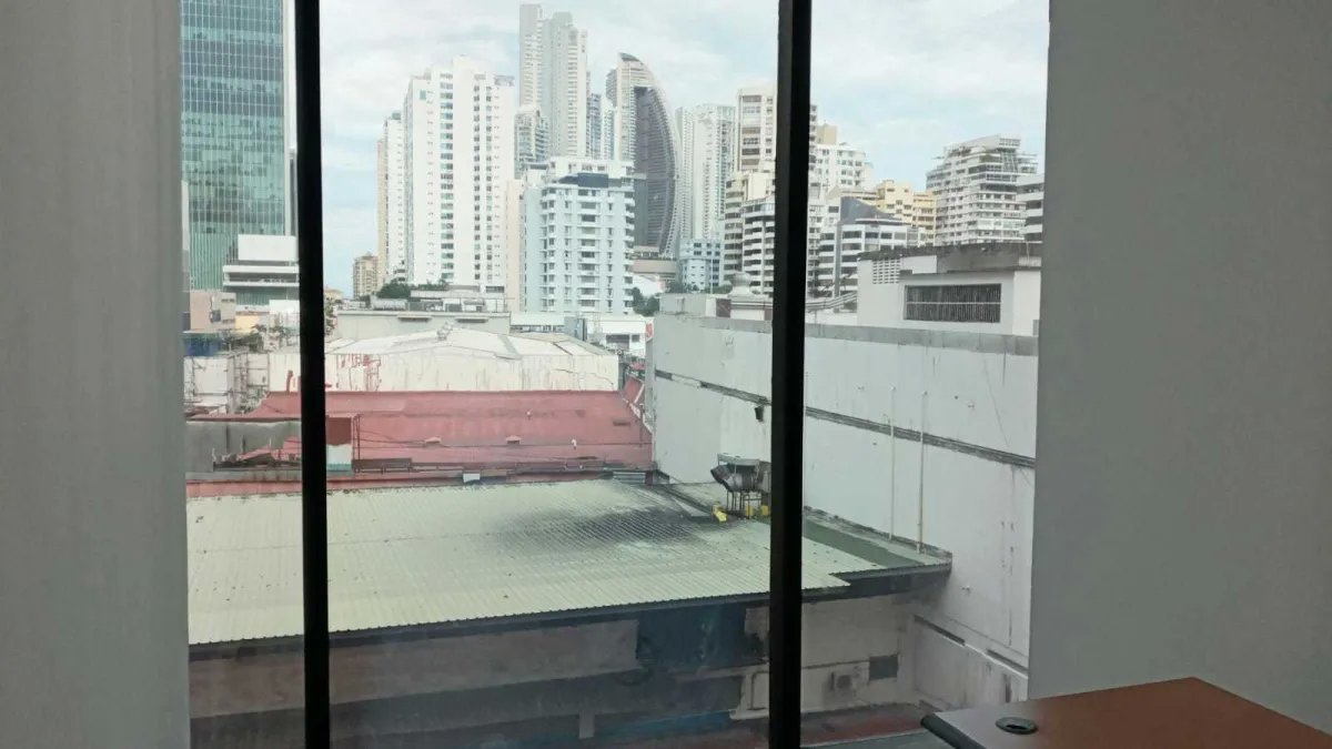 Alquiler de Oficina en RBS Tower en Paitilla.