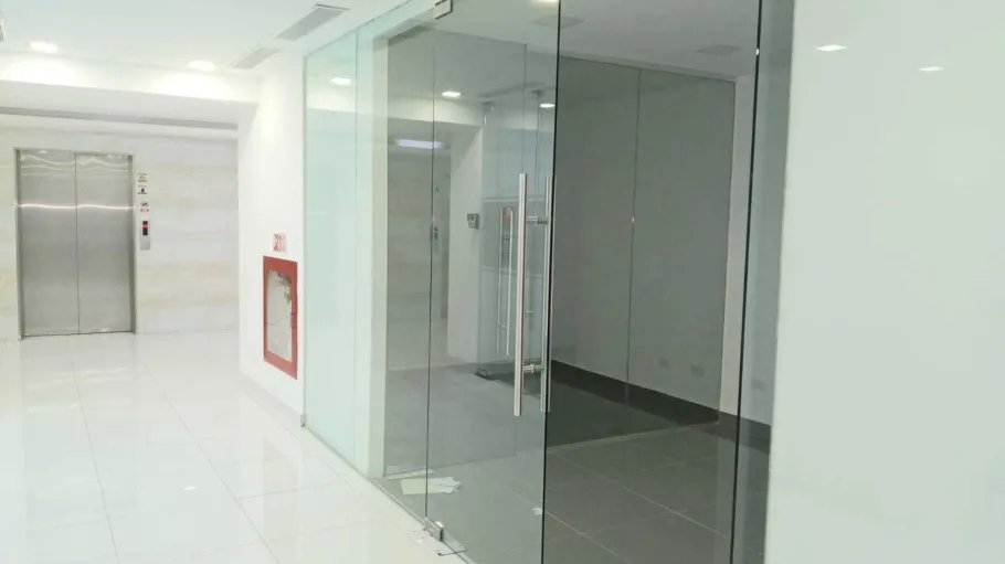 Alquiler de Oficina en RBS Tower en Paitilla.