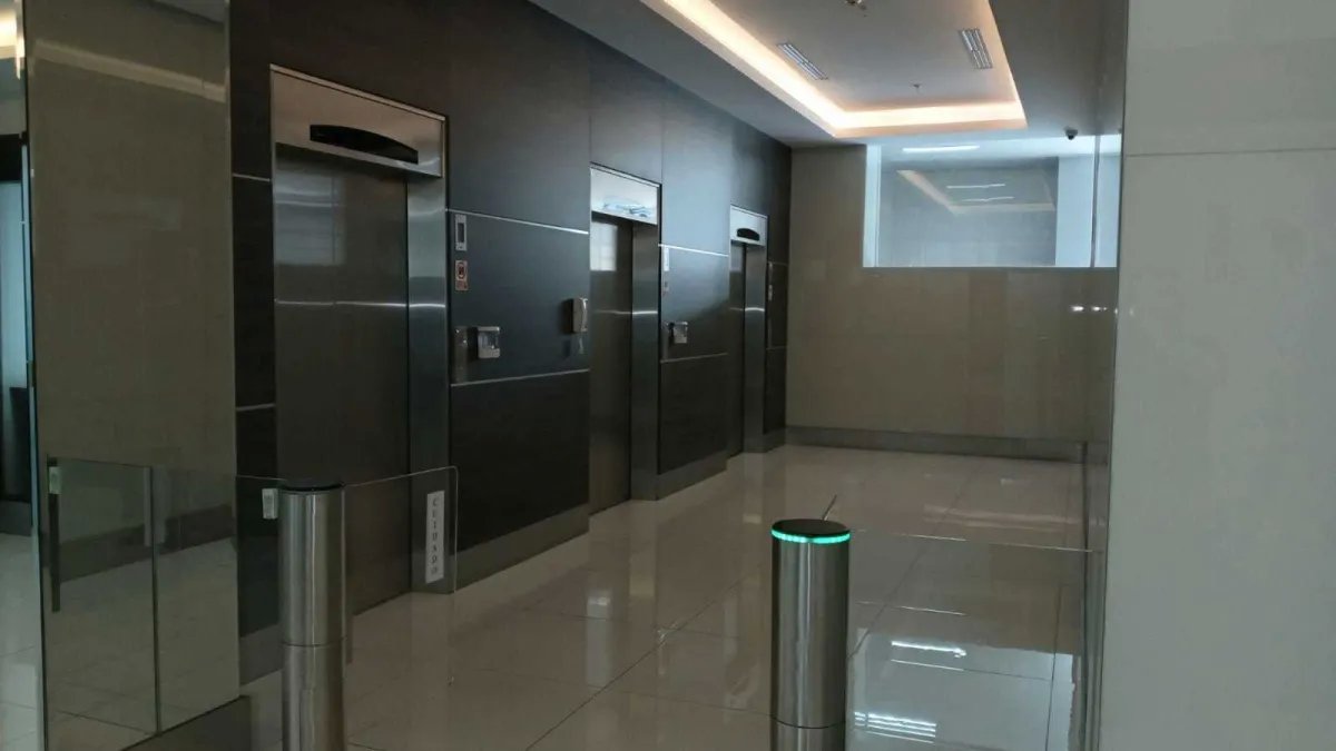 Venta de oficina en RBS Tower en Paitilla.