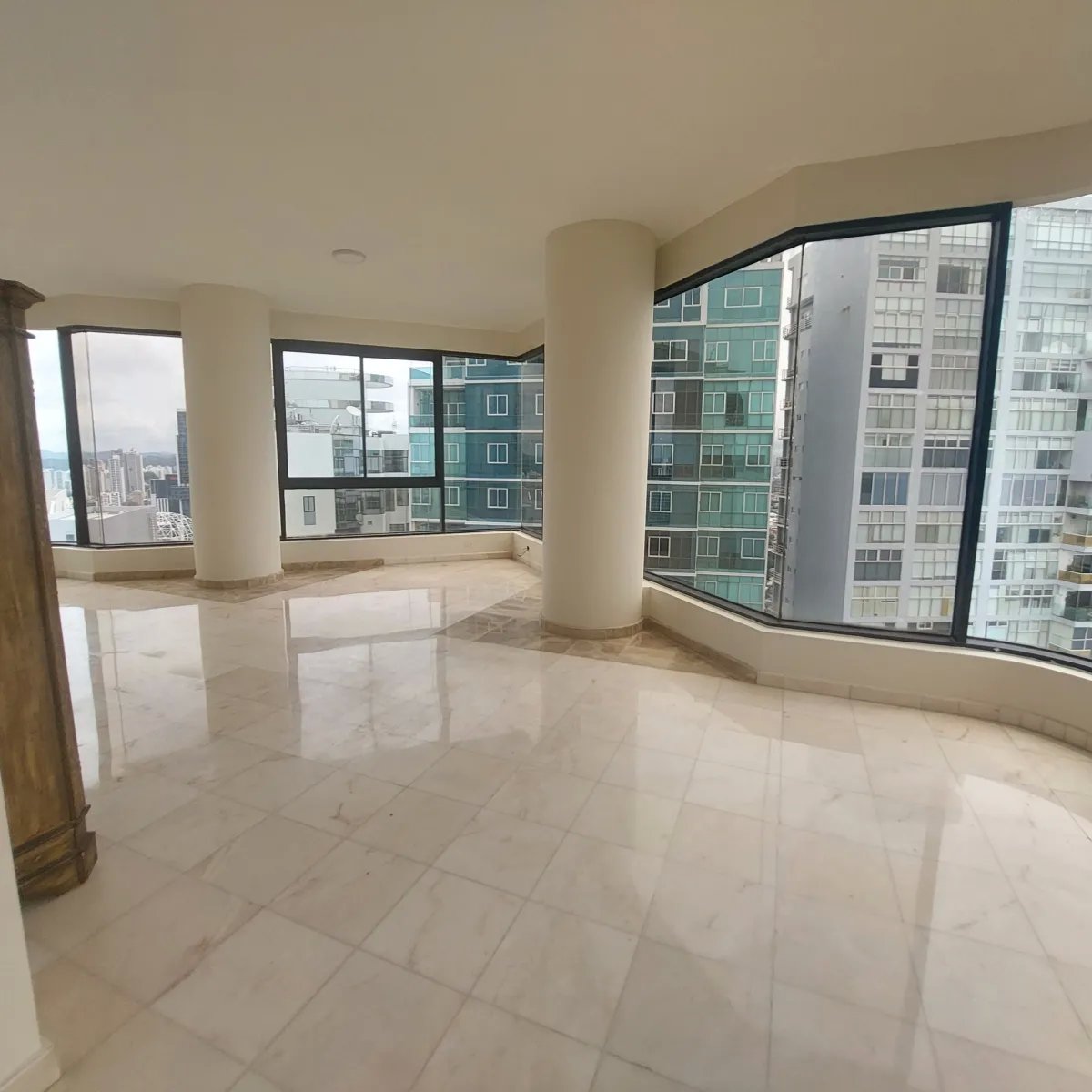 Condominium For Sale in Punta Paitilla,San Francisco