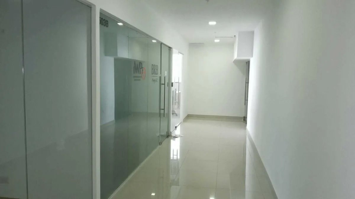 Alquiler de Oficina en RBS Tower en Paitilla.