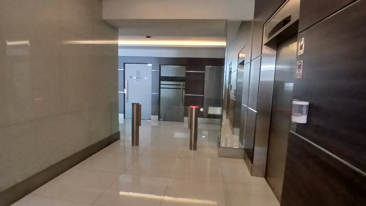 Alquiler de Oficina en RBS Tower en Paitilla.