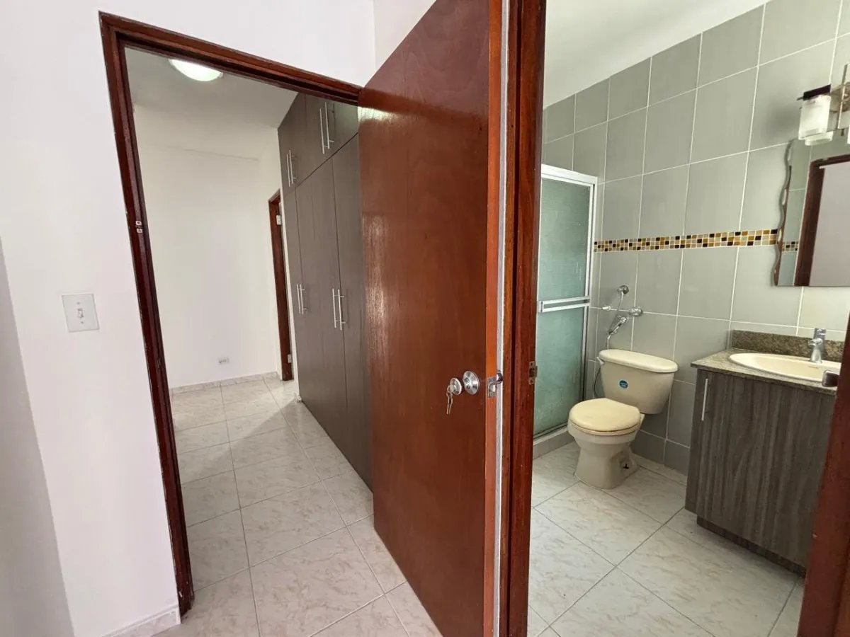 Apartment For Sale in San Francisco