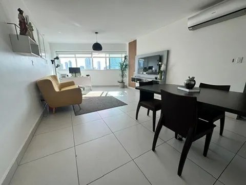 Apartment For Rent in Vía Porras