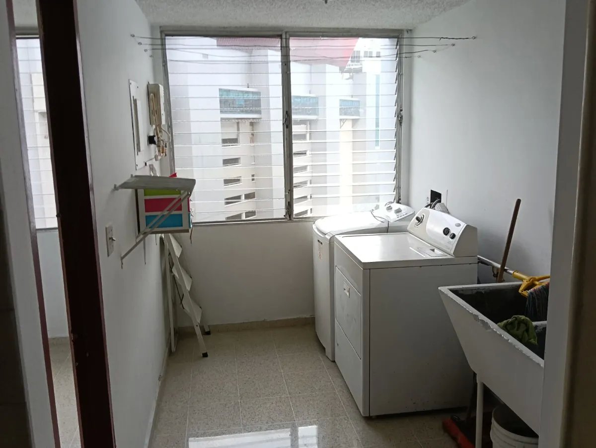 Vendo apartamento en Marbella 2 recamaras mas cbe