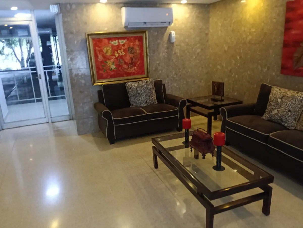 Vendo apartamento en Marbella 2 recamaras mas cbe