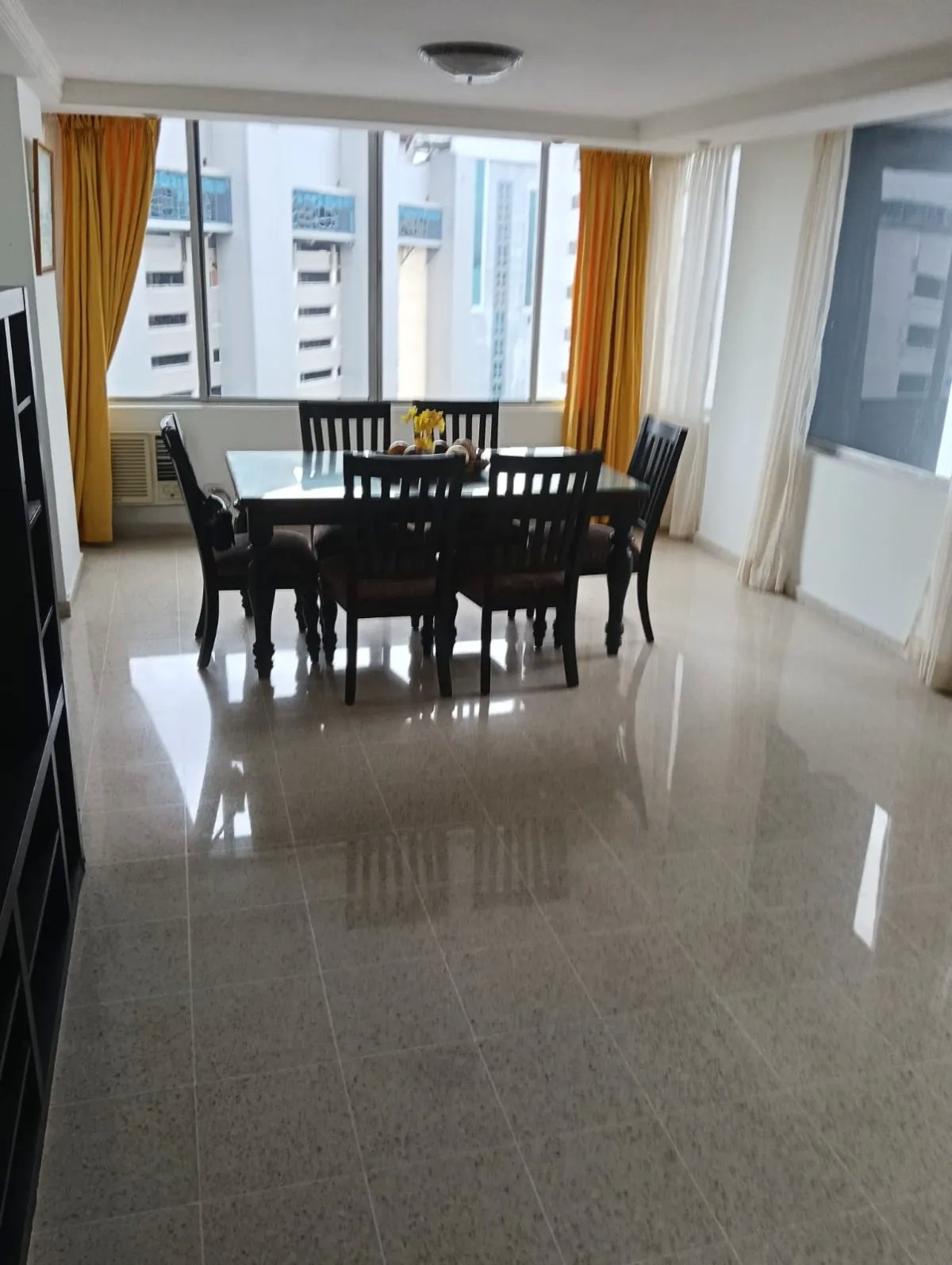 Vendo apartamento en Marbella 2 recamaras mas cbe