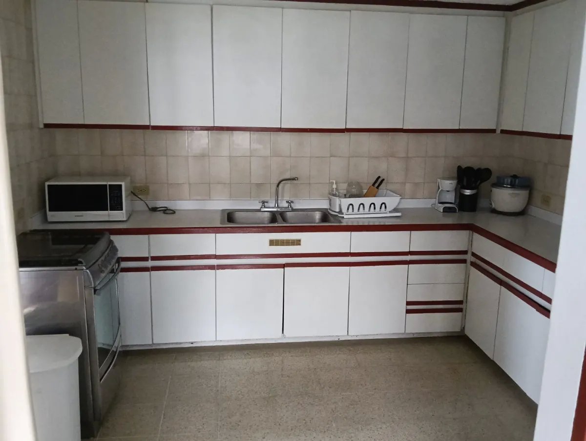 Vendo apartamento en Marbella 2 recamaras mas cbe