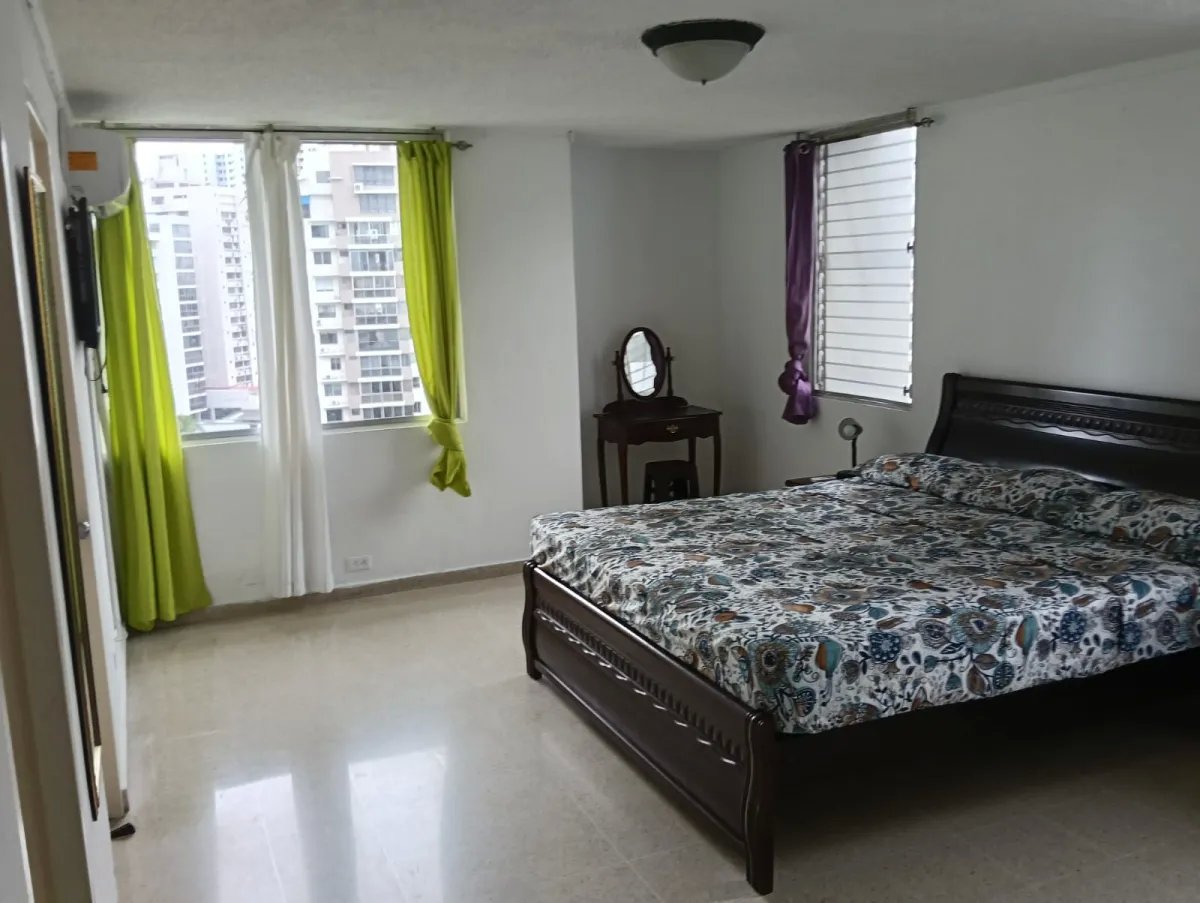 Vendo apartamento en Marbella 2 recamaras mas cbe
