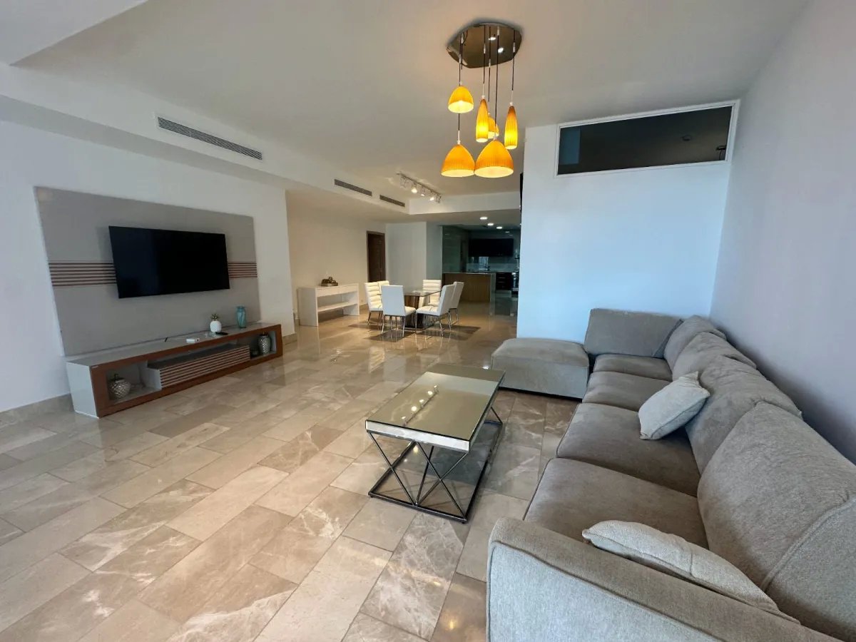 Alquiler de Apartamento en PH Grand Tower