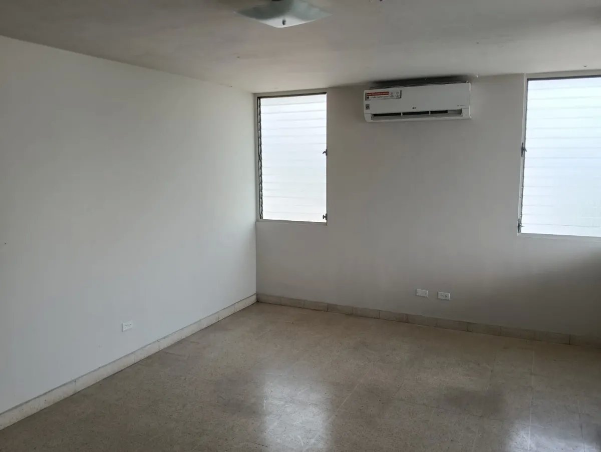 Apartment For Sale in Via Argentina