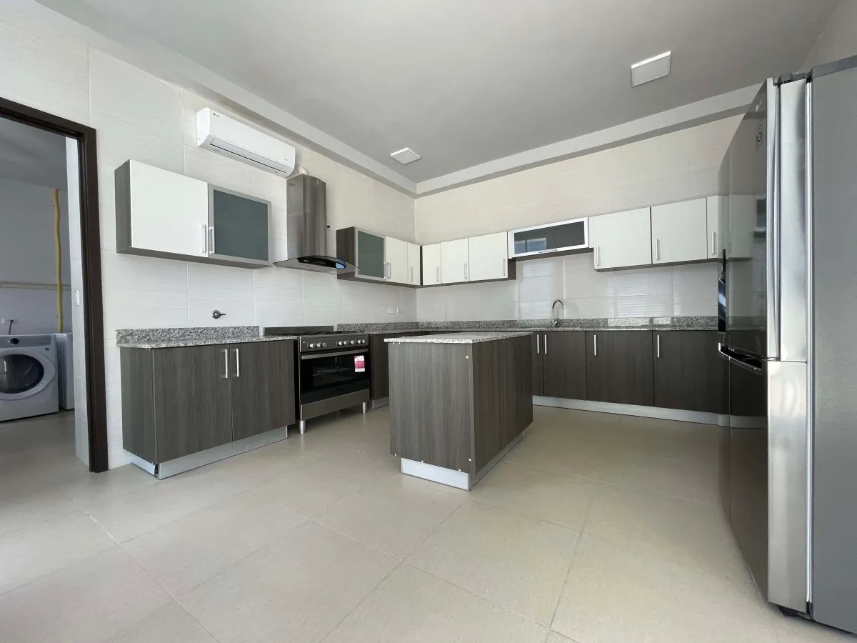 Alquiler de Apartamento Amoblado en Costa Del Este