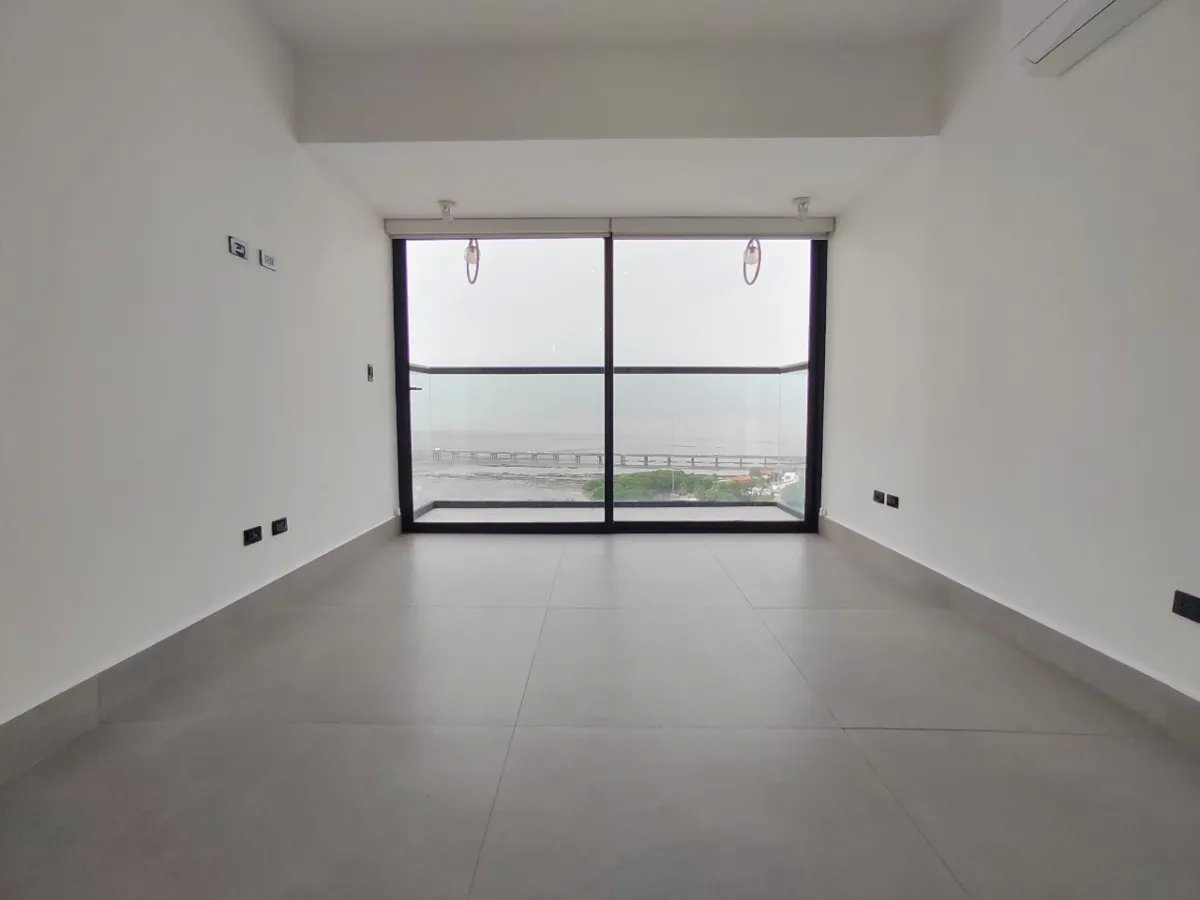 Apartment For Rent in Calle San Francisco